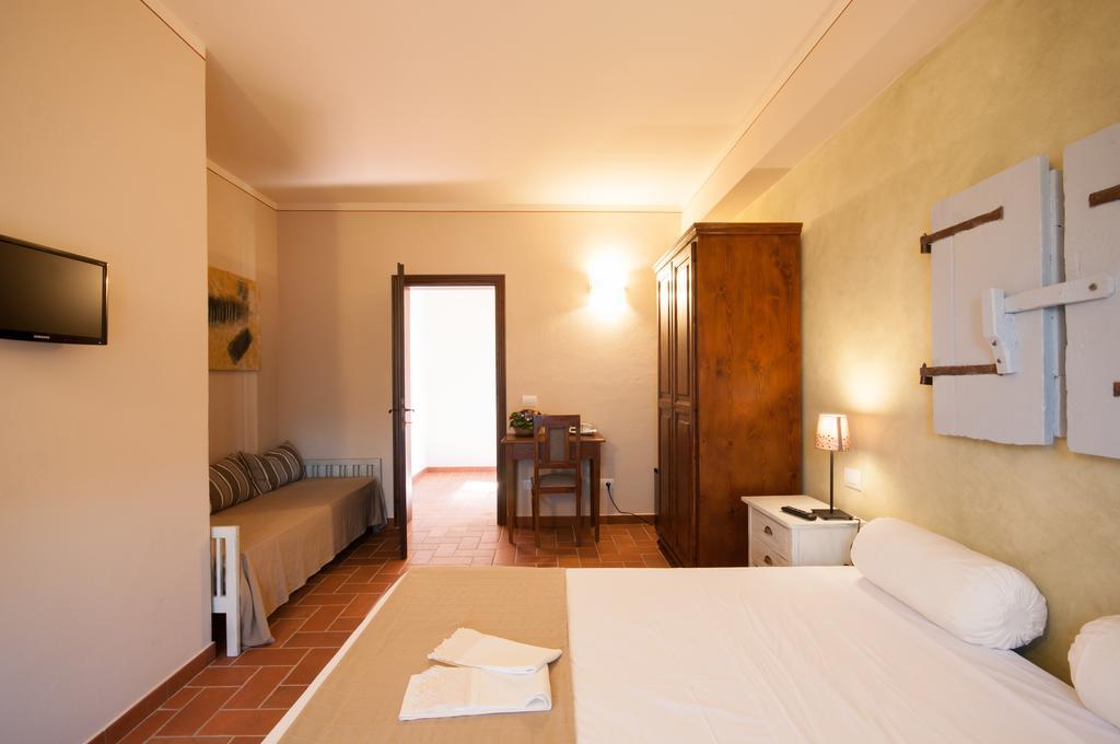 Agriturismo Borgo Tra Gli Olivi Castiglion Fiorentino Ruang foto