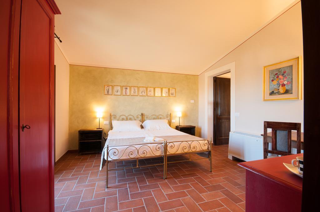 Agriturismo Borgo Tra Gli Olivi Castiglion Fiorentino Bagian luar foto