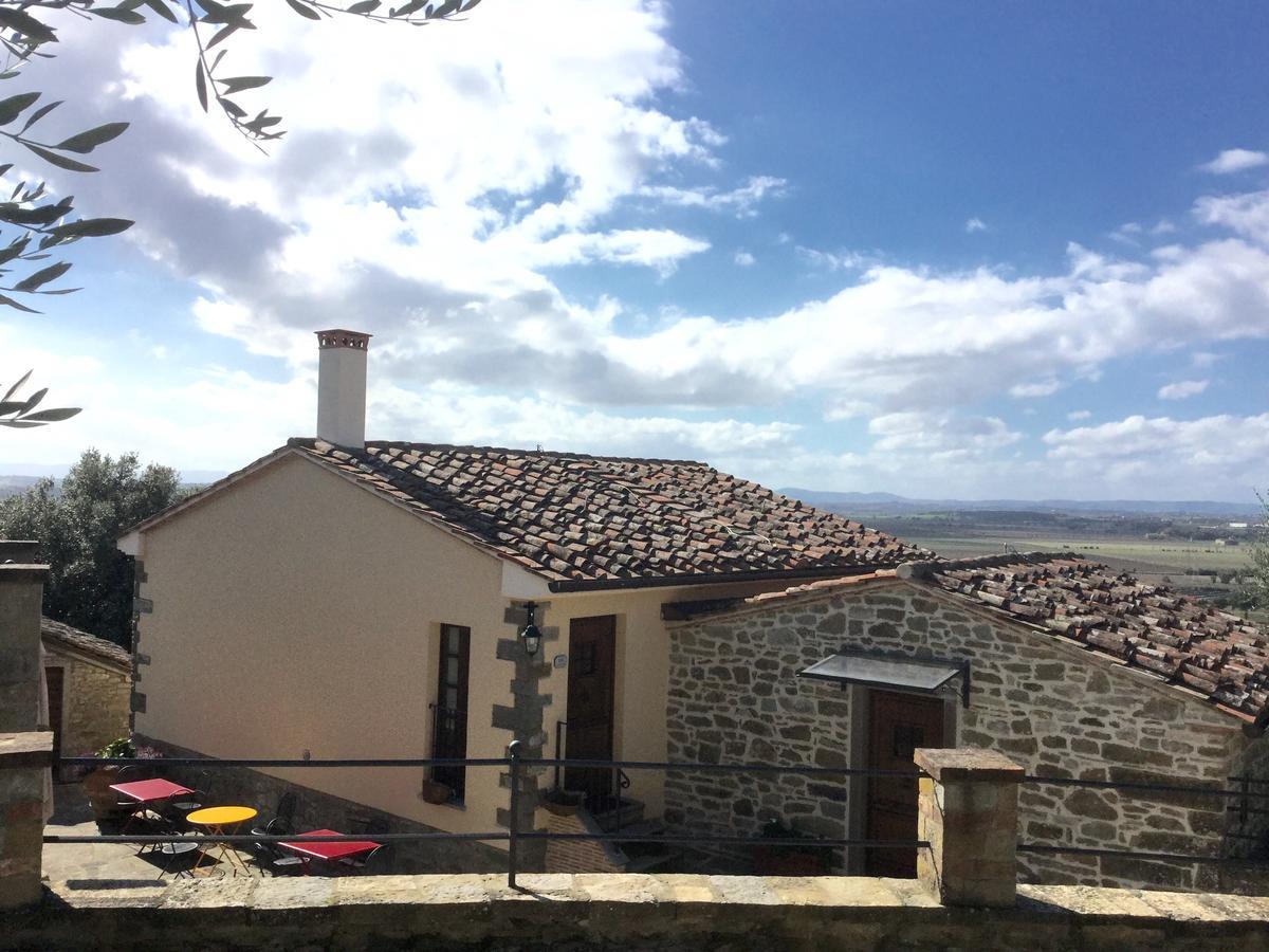 Agriturismo Borgo Tra Gli Olivi Castiglion Fiorentino Bagian luar foto