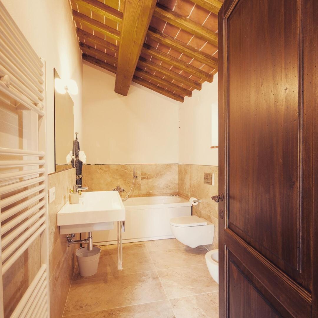 Agriturismo Borgo Tra Gli Olivi Castiglion Fiorentino Bagian luar foto