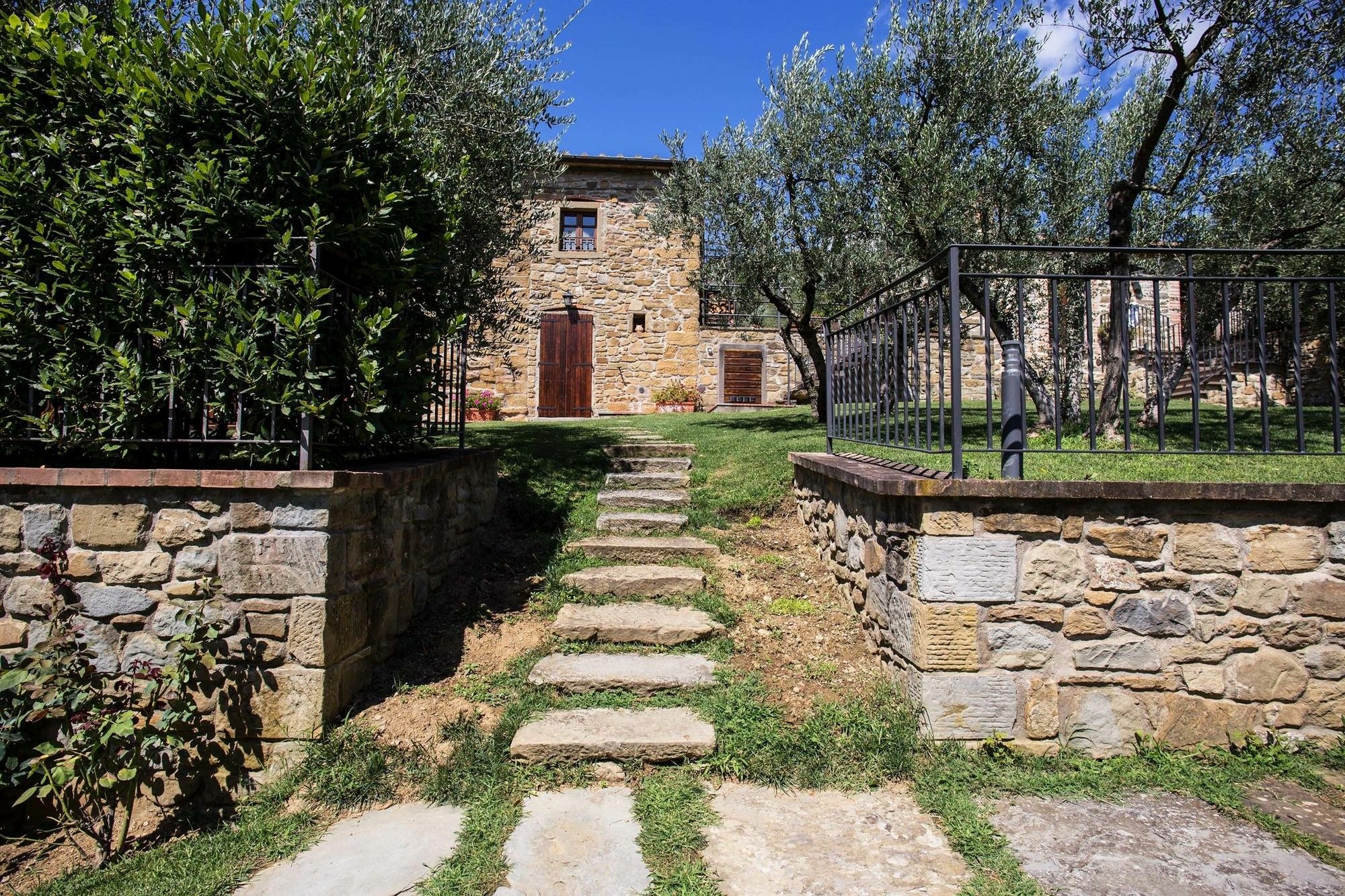 Agriturismo Borgo Tra Gli Olivi Castiglion Fiorentino Bagian luar foto